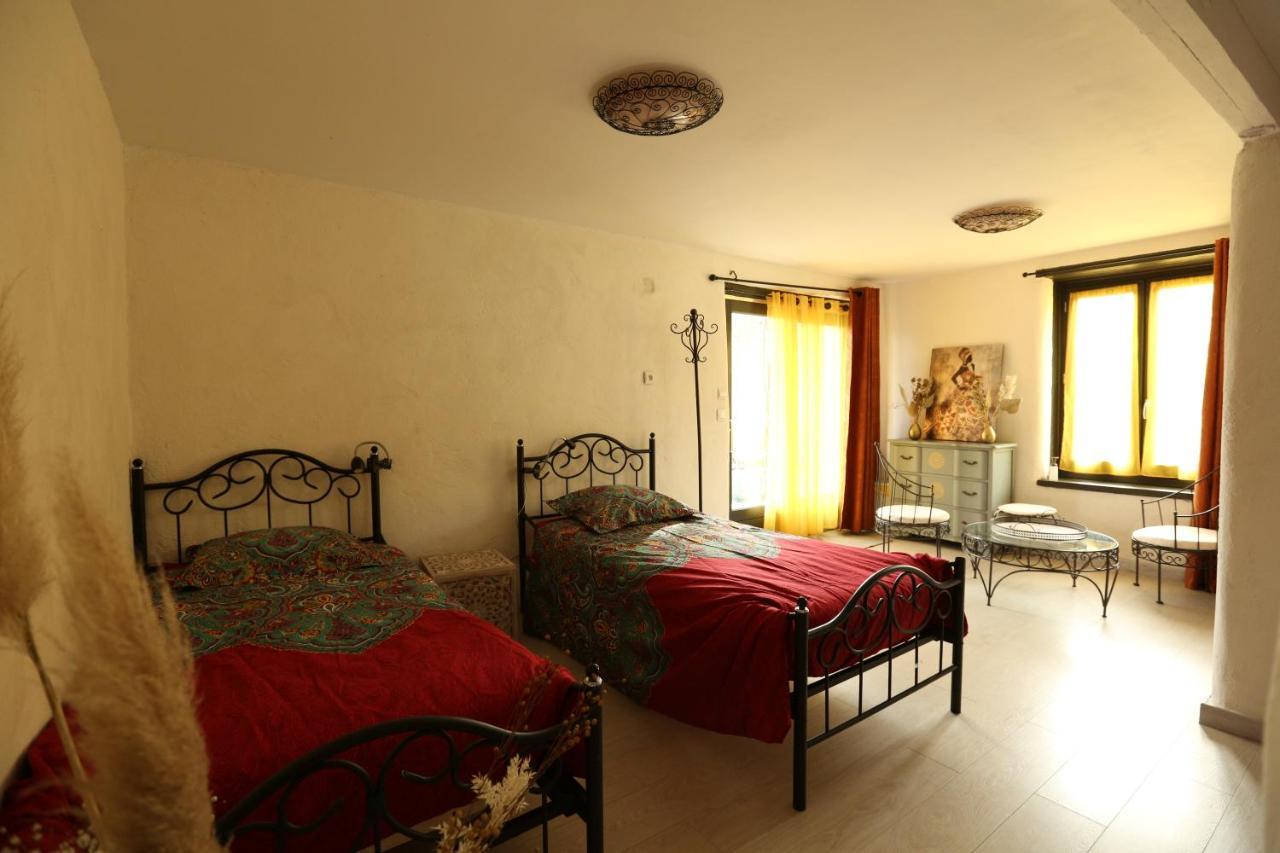 Fenetre Sur Loire Bed & Breakfast Iguerande Exterior photo
