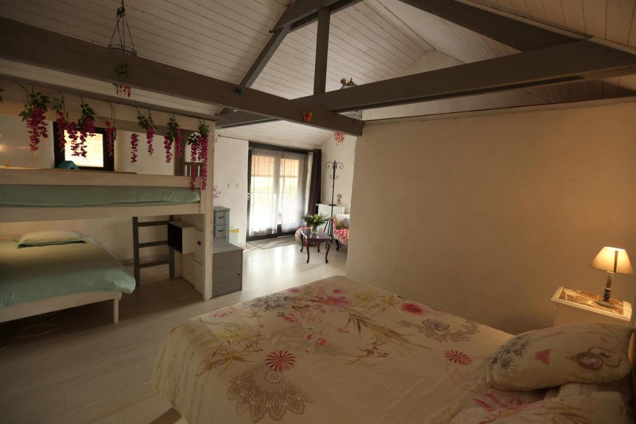 Fenetre Sur Loire Bed & Breakfast Iguerande Exterior photo