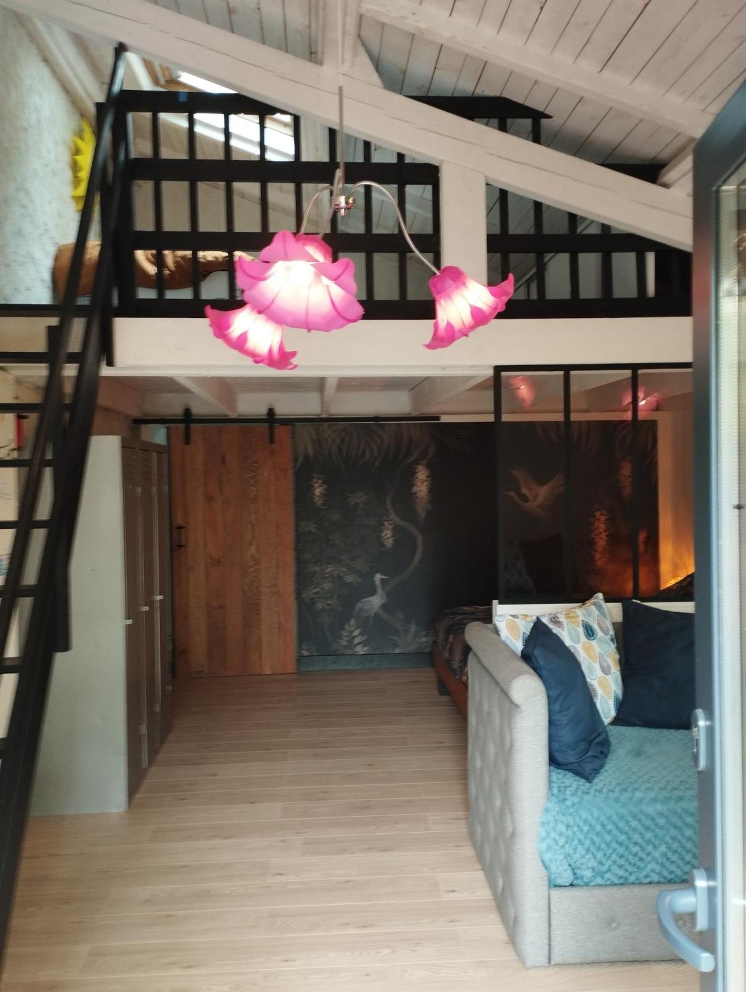 Fenetre Sur Loire Bed & Breakfast Iguerande Exterior photo