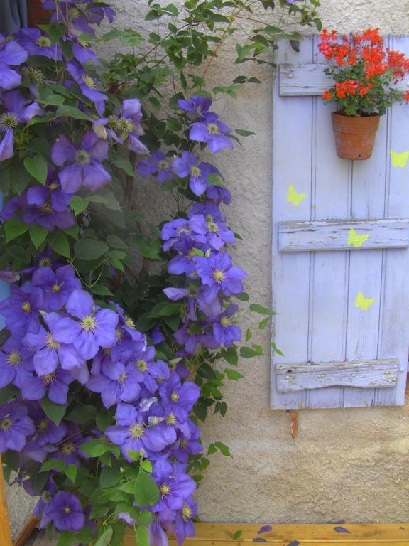 Fenetre Sur Loire Bed & Breakfast Iguerande Room photo