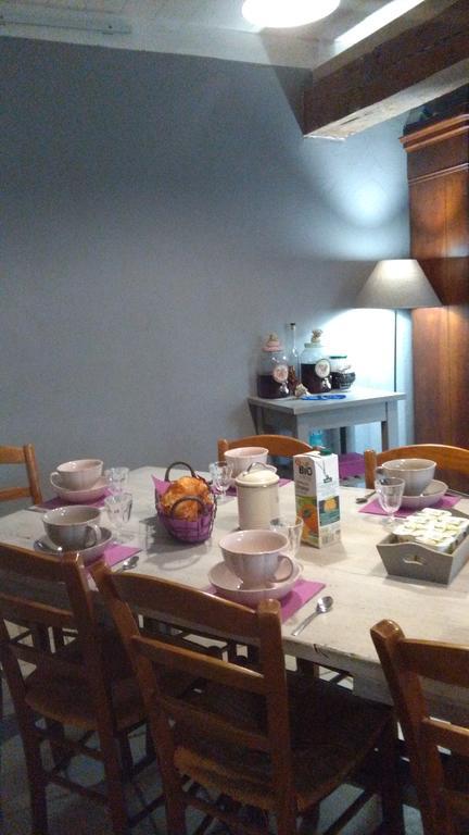 Fenetre Sur Loire Bed & Breakfast Iguerande Exterior photo